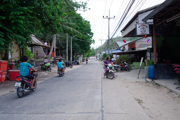taomainroad.jpg
